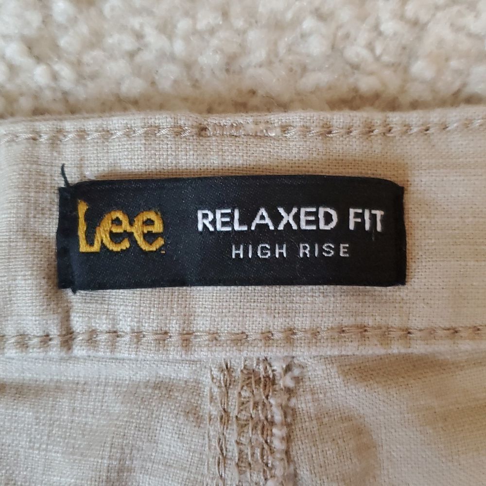 Lee Tan Flat Front Stretch Khaki Chino Shorts Size 10 Medium - Picture 2 of 9
